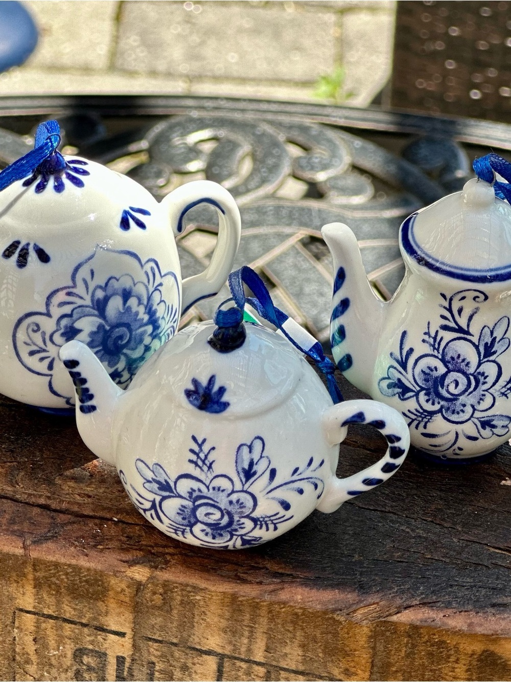 Kurt Adler Indigo Dreams Blue White Floral Mini Teapot Ornaments Set of 3 NWT